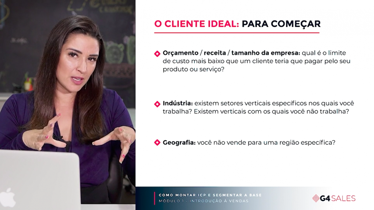 Emília Chagas durante o curso G4 Aceleração de Vendas, falando sobre Ideal Customer Profile. (Crédito: G4)
